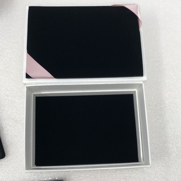 NEW Pandora Jewelry Collectors Cleaning & Storage Kit With Heart Keychain Tool - Picture 6 of 9